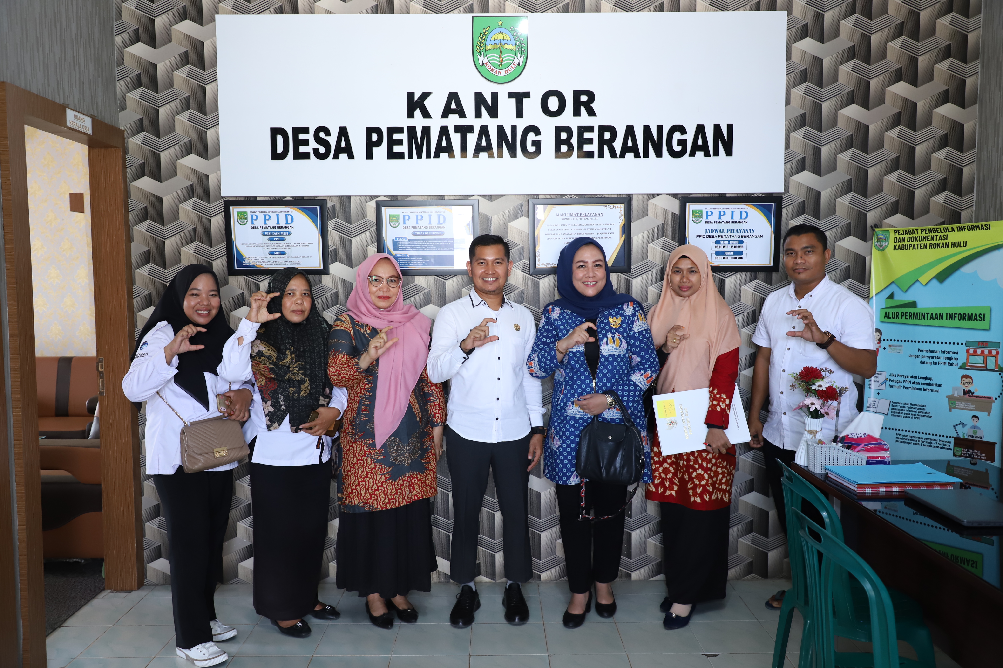 Visitasi Komisi Informasi Provinsi Riau ke Badan Publik Kabupaten Rokan Hulu
